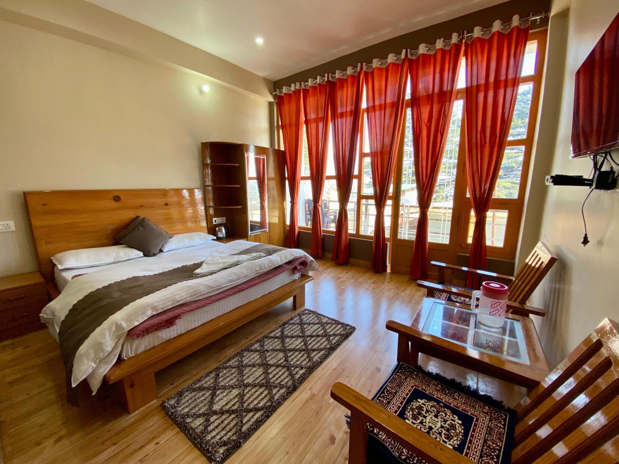 Hotel Mansarovar Inn Munsyari Exterior photo